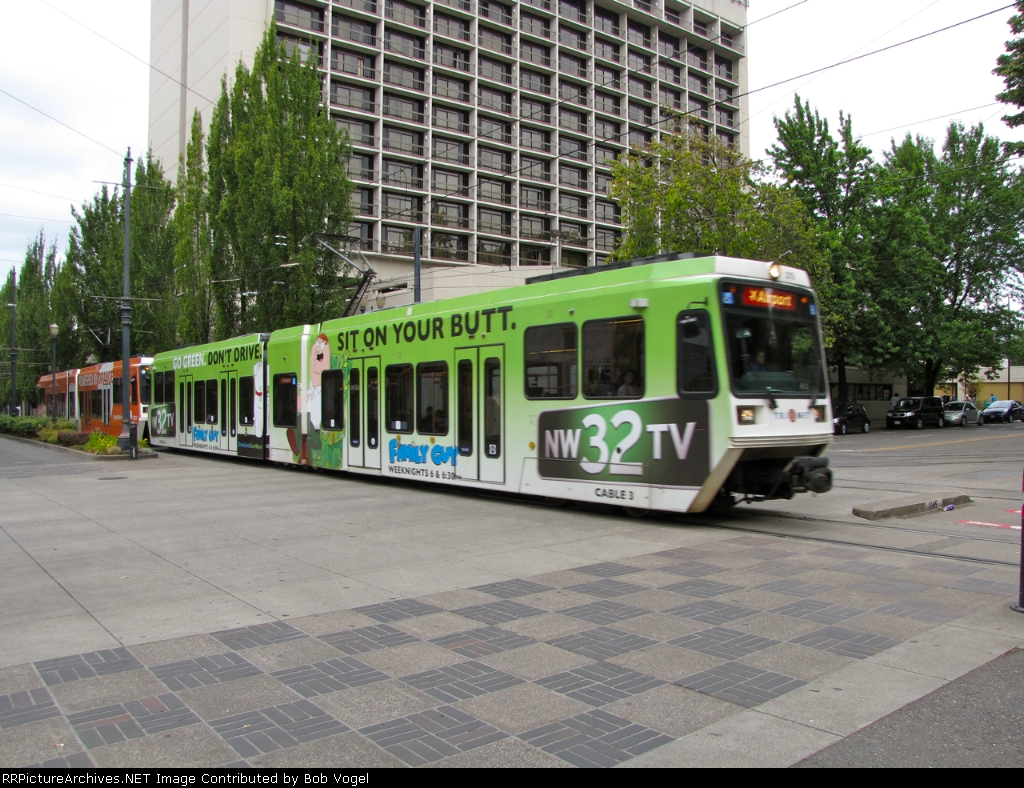 max-red-line-to-airport